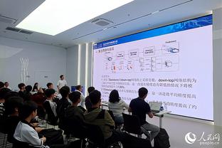 要转会了？图片报：斯图前锋吉拉西对多特赛后感谢主场球迷